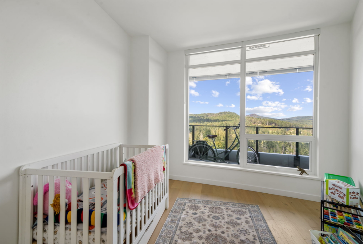 1110-2000 Hannington Rd, Bear Mountain