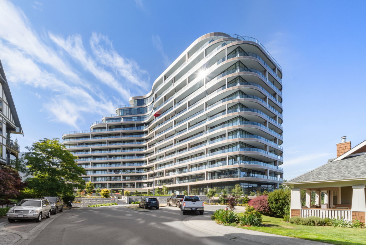 1110-2000 Hannington Rd, Bear Mountain