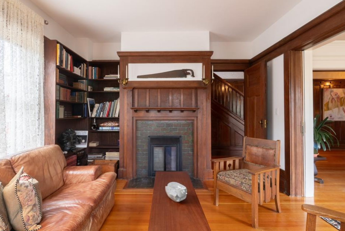 71 Linden Ave, Victoria